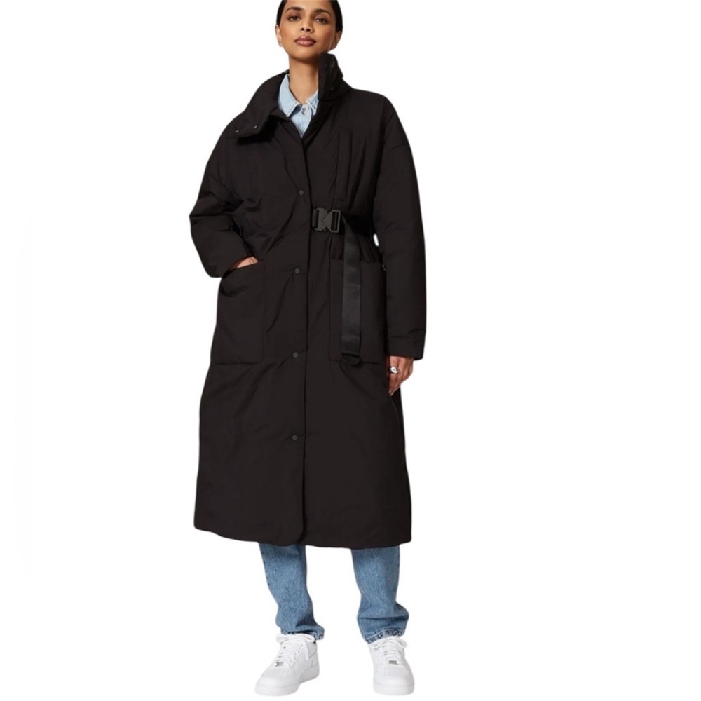 Lululemon Pure Puff Jacket *Long
Black Midi Size 6